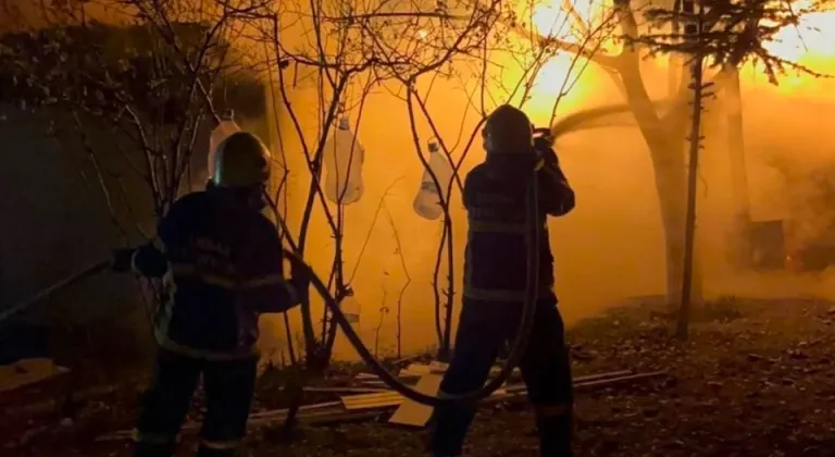 Erbaa’da Bağ  Evi Alev Alev Yandı